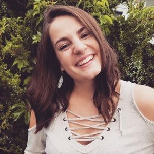 Meet your Posher, Laurel